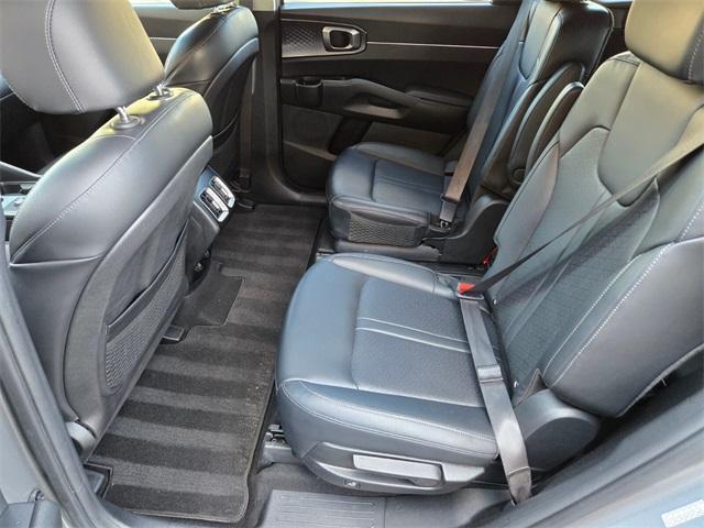 used 2022 Kia Sorento Hybrid car, priced at $22,950