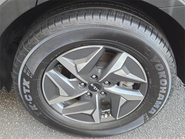 used 2022 Kia Sorento Hybrid car, priced at $22,950