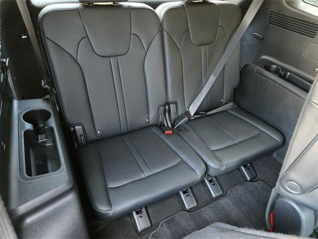 used 2022 Kia Sorento Hybrid car, priced at $22,950