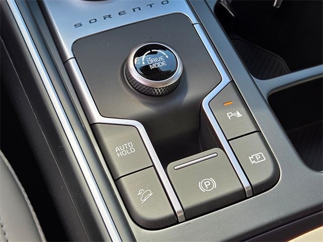 new 2026 Kia Sorento Hybrid car, priced at $43,275
