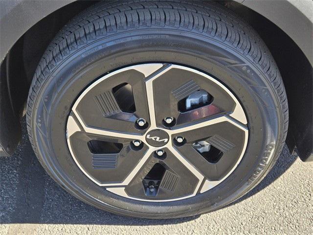 used 2024 Kia Niro car, priced at $21,820
