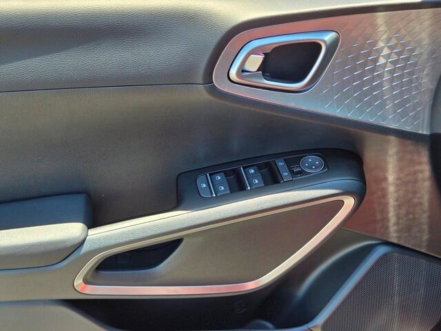 new 2025 Kia Soul car, priced at $24,615
