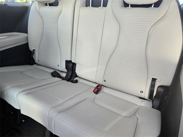 new 2026 Kia Carnival car, priced at $53,285