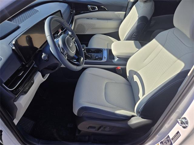 new 2026 Kia Carnival car, priced at $53,285