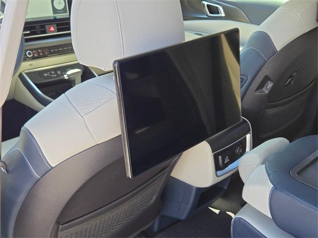 used 2025 Kia Carnival car, priced at $45,866