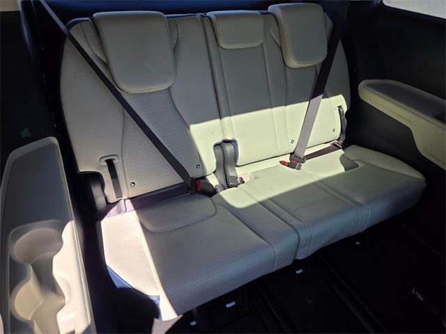 used 2025 Kia Carnival car, priced at $45,866