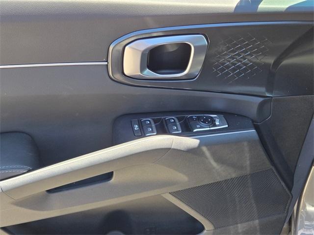 new 2025 Kia Sorento car, priced at $33,630