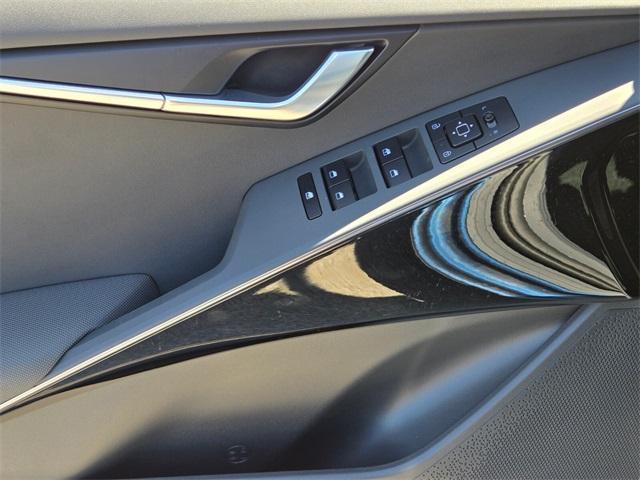new 2025 Kia Niro car, priced at $31,360