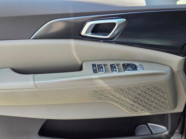 new 2025 Kia Carnival Hybrid car, priced at $42,160