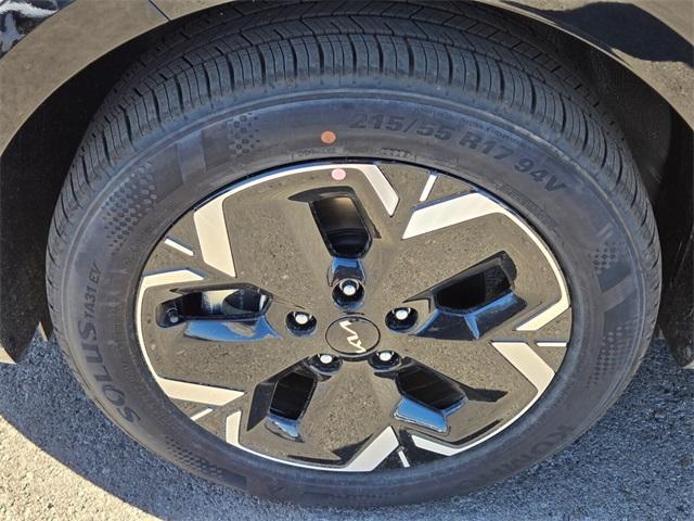 new 2025 Kia Niro EV car, priced at $41,370