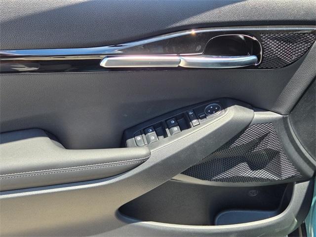 new 2025 Kia Seltos car, priced at $27,320