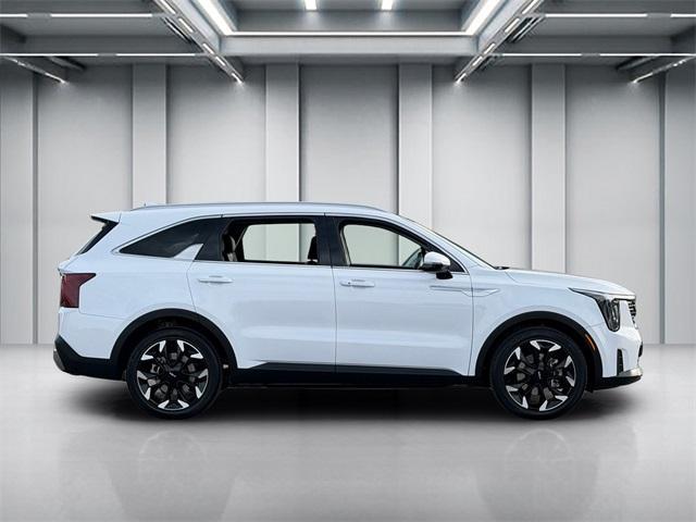 used 2024 Kia Sorento car, priced at $29,988