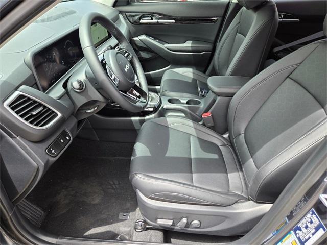 new 2025 Kia Seltos car, priced at $28,975