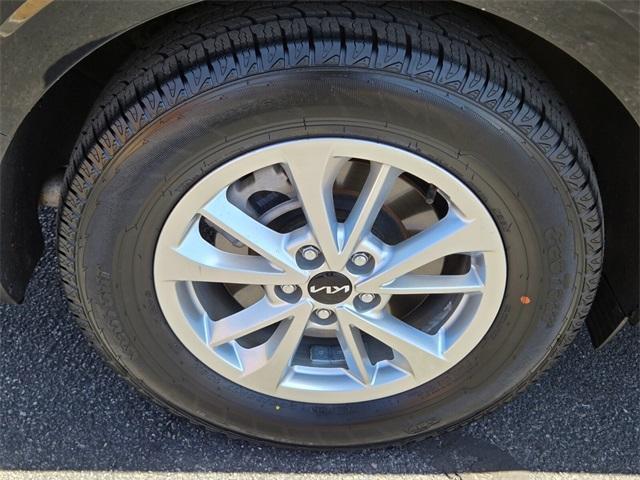 used 2022 Kia Carnival car, priced at $27,588