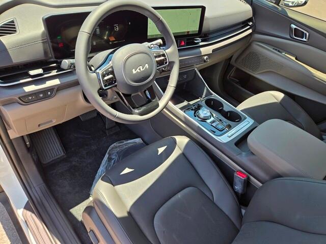new 2026 Kia Carnival Hybrid car, priced at $45,520