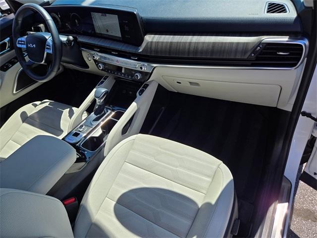 used 2025 Kia Telluride car, priced at $51,455