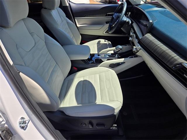 used 2025 Kia Telluride car, priced at $51,455