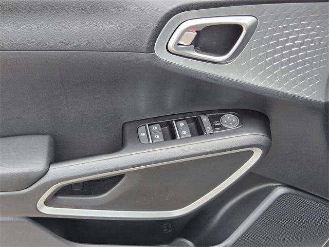 new 2025 Kia Soul car, priced at $24,905