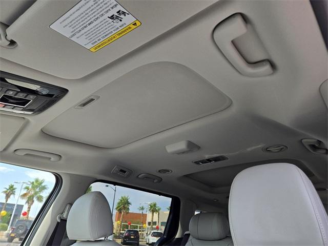 new 2026 Kia Carnival Hybrid car, priced at $55,420
