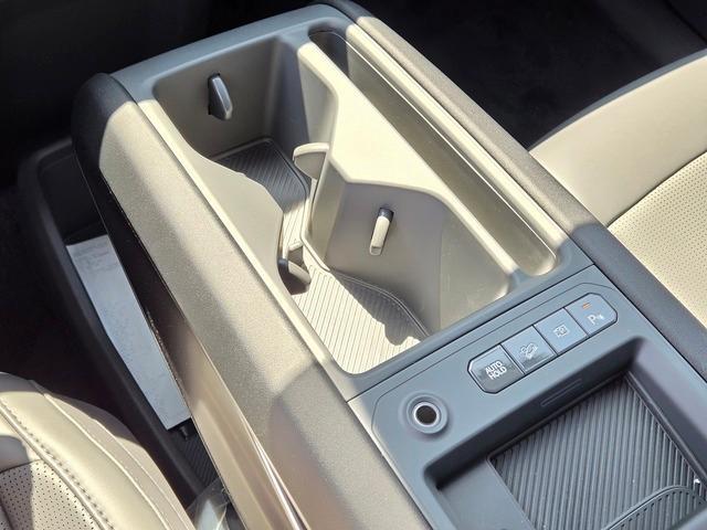 new 2026 Kia EV9 car, priced at $60,370