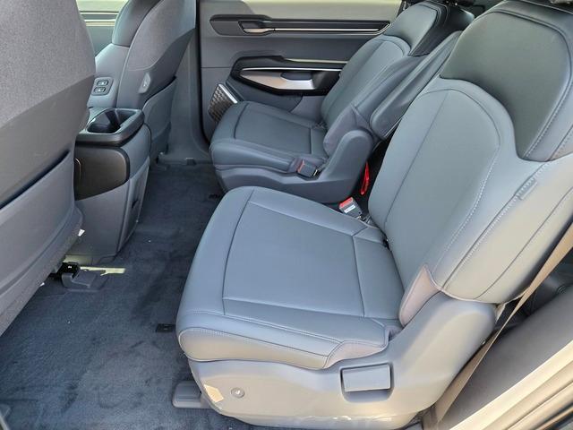 new 2026 Kia EV9 car, priced at $60,370