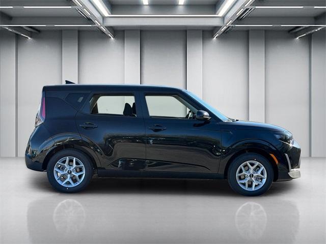 new 2025 Kia Soul car, priced at $23,030