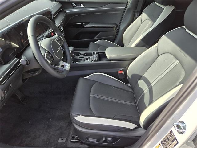 new 2025 Kia K5 car, priced at $30,045
