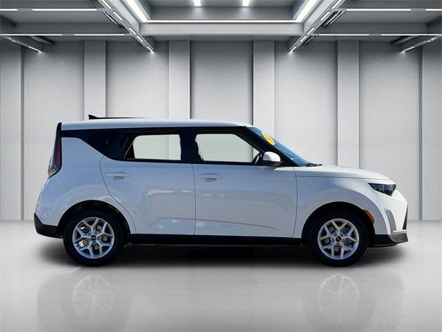 used 2024 Kia Soul car, priced at $18,888