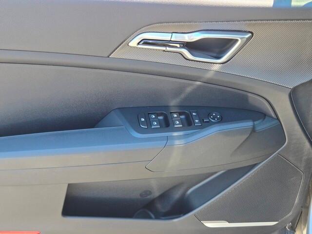 new 2025 Kia Sportage Hybrid car, priced at $28,995