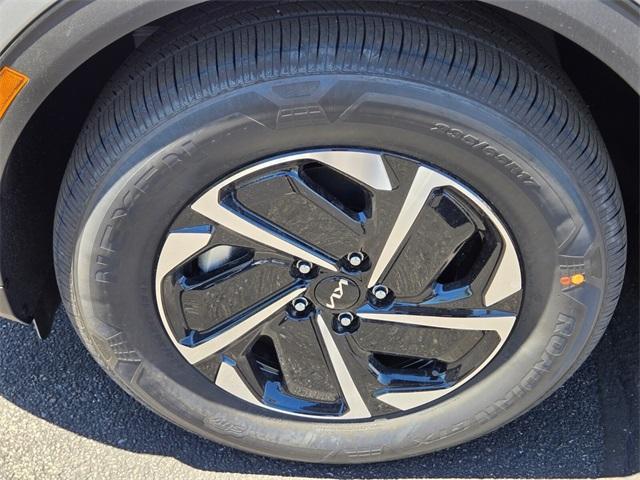 new 2025 Kia Sportage Hybrid car, priced at $28,995