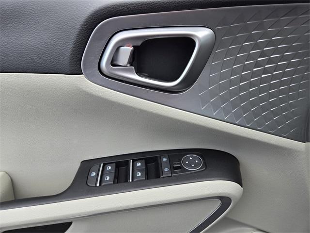 new 2025 Kia Soul car, priced at $22,560