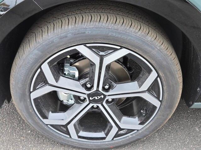 new 2025 Kia Niro car, priced at $35,950