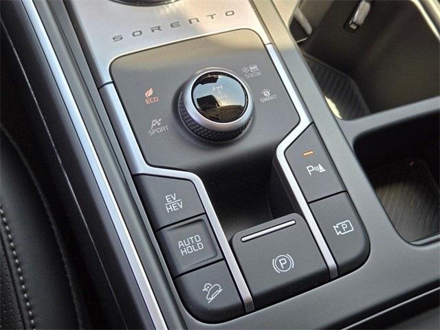 new 2025 Kia Sorento Plug-In Hybrid car, priced at $47,590