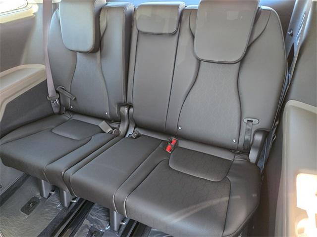 new 2026 Kia Carnival car, priced at $43,025