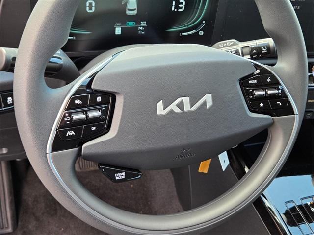new 2025 Kia Niro car, priced at $29,255