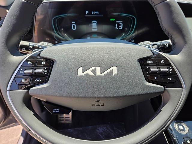new 2025 Kia Niro car, priced at $35,950