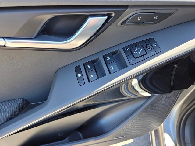 new 2025 Kia Niro car, priced at $35,950