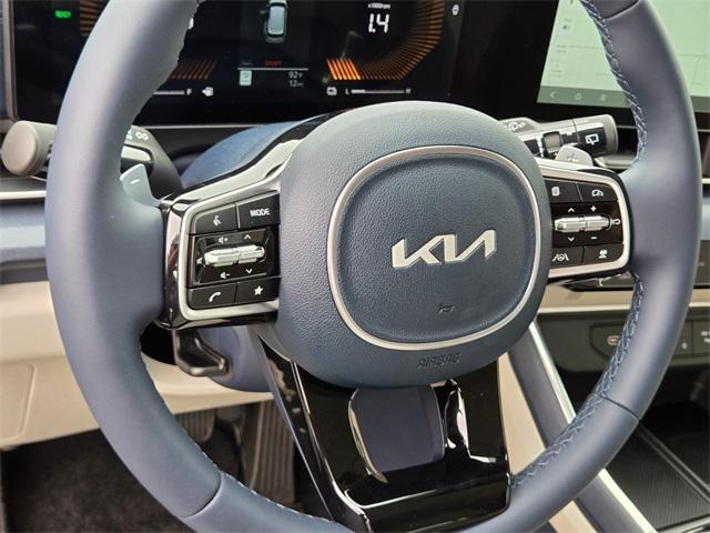 new 2026 Kia Carnival Hybrid car, priced at $45,465