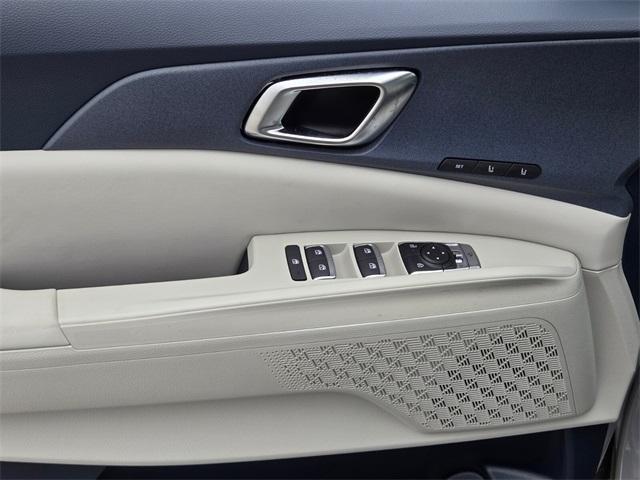 new 2026 Kia Carnival Hybrid car, priced at $45,465