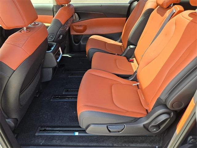 new 2026 Kia Carnival Hybrid car, priced at $51,725