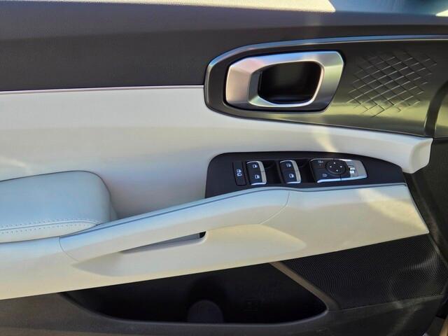 new 2025 Kia Sorento car, priced at $36,725