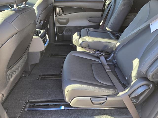 new 2026 Kia Carnival car, priced at $41,265
