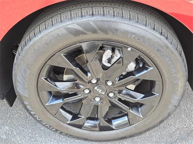 used 2024 Kia Carnival car, priced at $43,855