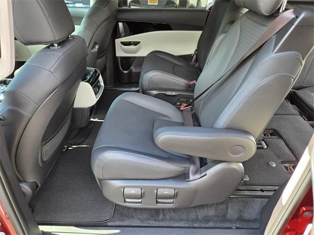 used 2024 Kia Carnival car, priced at $43,855