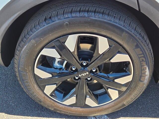 used 2024 Kia Sportage Plug-In Hybrid car, priced at $37,415