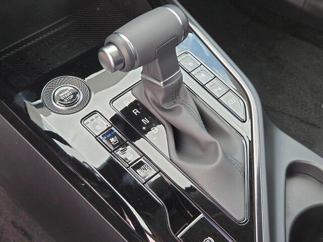 new 2025 Kia Niro car, priced at $36,345