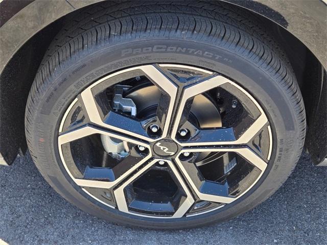 new 2025 Kia Niro car, priced at $33,755