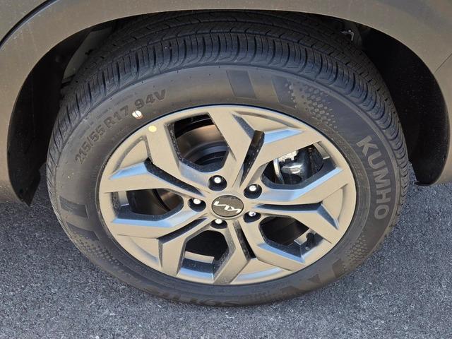 new 2025 Kia Seltos car, priced at $26,670