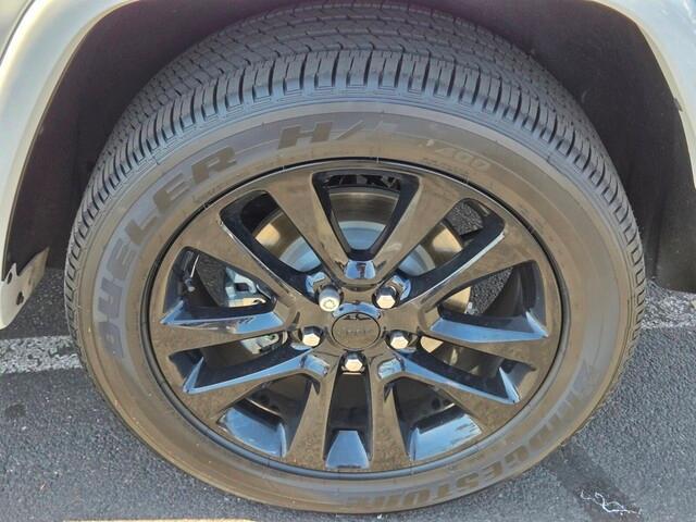 used 2020 Jeep Grand Cherokee car, priced at $25,350