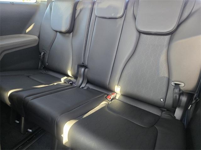 new 2026 Kia Carnival Hybrid car, priced at $45,605